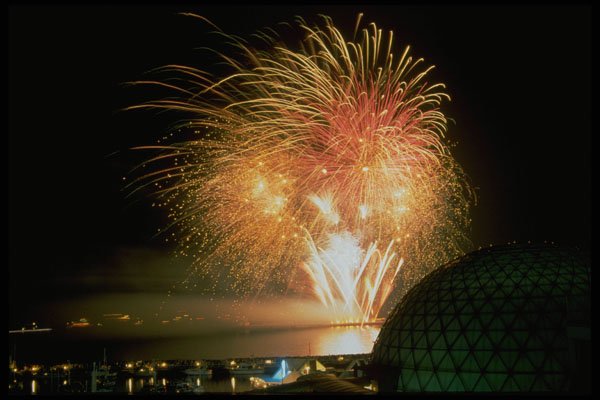 462083 Ontario Place A4 Photo Print