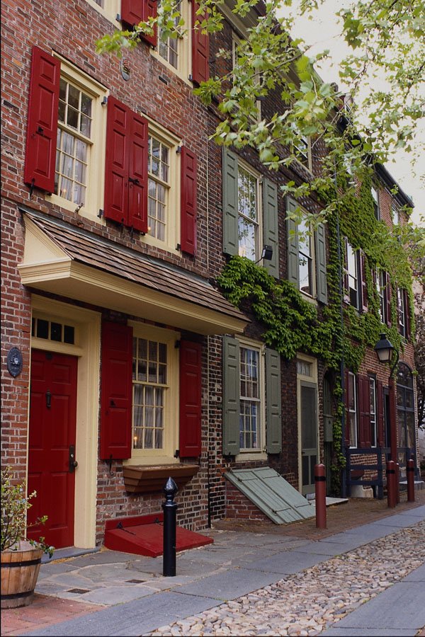 463016 America's Oldest Street, Elfreth's Alley A4 Photo Print