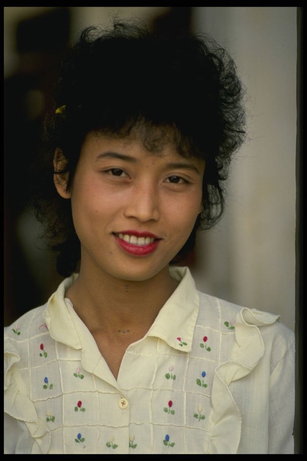 464095 Burmese Smile A4 Photo Print