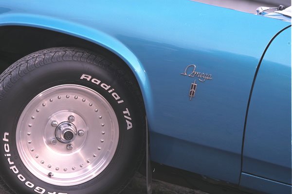 465011 1977 Oldsmobile Omega A4 Photo Print