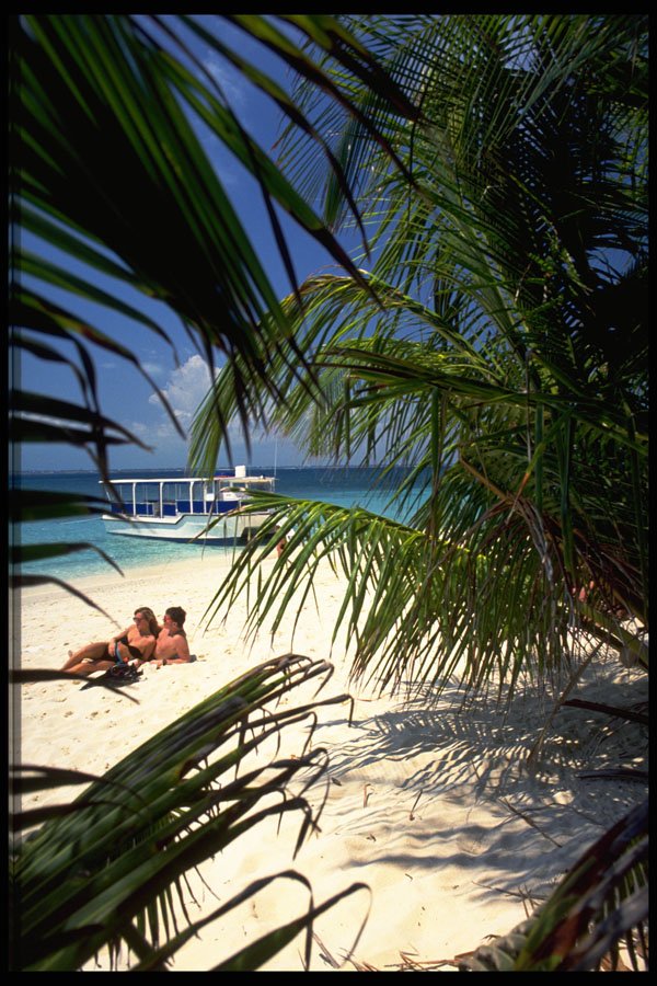 469031 Nassau, Bahamas A4 Photo Print