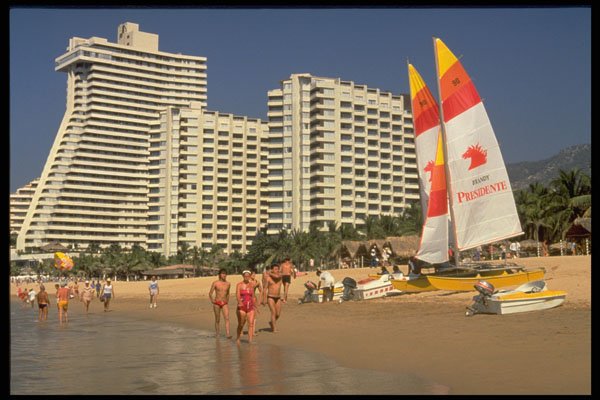 469071 H. Acapulco Plaza, Mexico A4 Photo Print