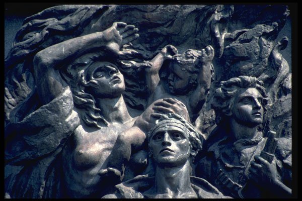 472030 Statue Of Nazi Oppression A4 Photo Print