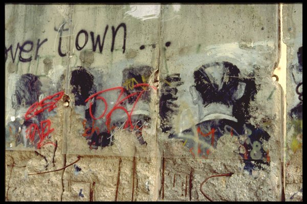 472059 Preserved Piece Of Berlin Wall, Germany A4 Photo Print