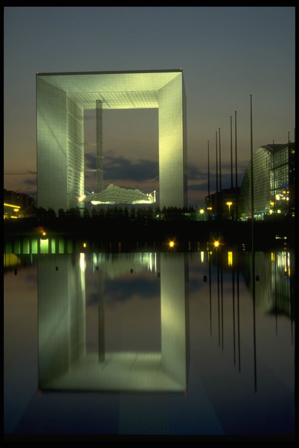 472093 La Grande Arche, La Defense, Paris A4 Photo Print