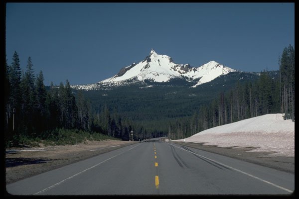 480034 Road In Oregon, USA A4 Photo Print