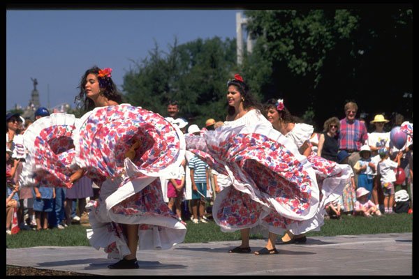 481010 Mexican Dancers A4 Photo Print