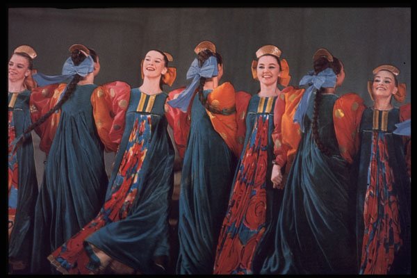 481015 Ukraine National Dancers, Ukraine A4 Photo Print