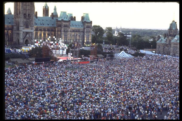484041 Crowd Gathers For Canada Day Celebrations, Ottawa A4 Photo Print