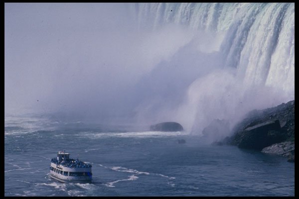 484067 Mighty Roar, Niagara Falls A4 Photo Print