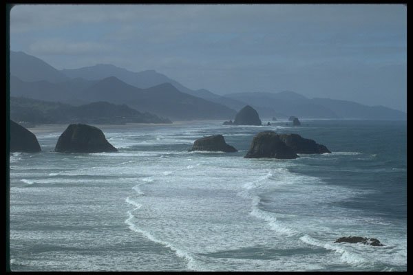 486079 Tillamook Head, Cannon Beach, Oregon, USA A4 Photo Print