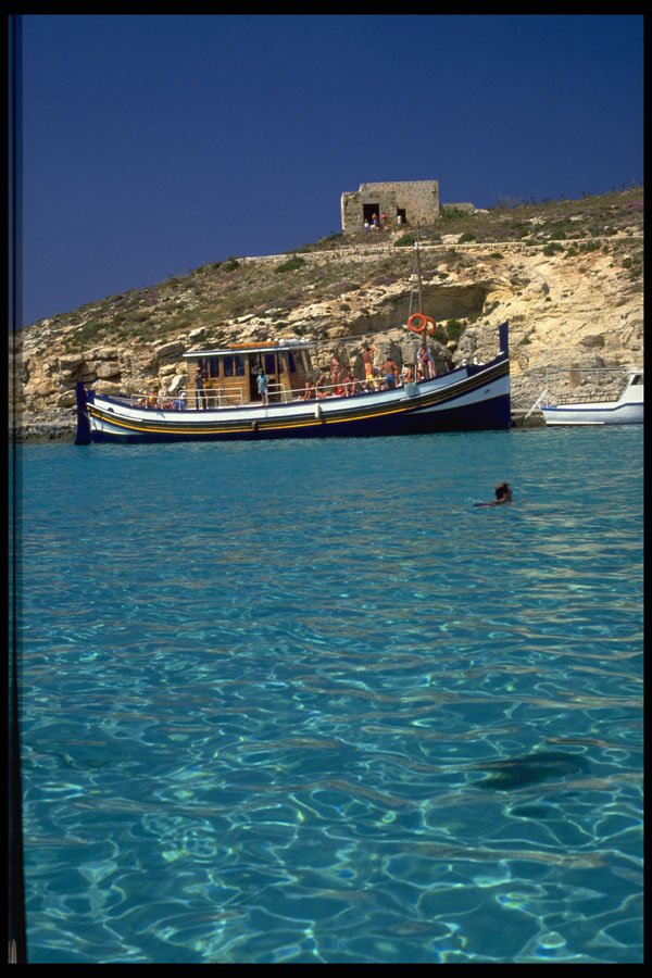 486098 Malta A4 Photo Print