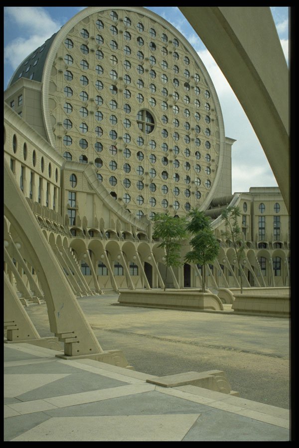 487036 Modern Building, Marne La Valee, France A4 Photo Print