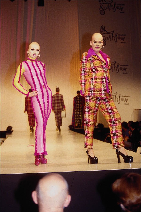 488090 Fashion Show A4 Photo Print