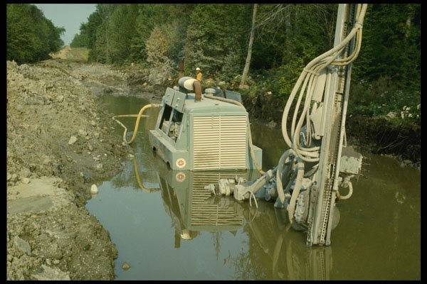 489050 Drill In Water A4 Photo Print