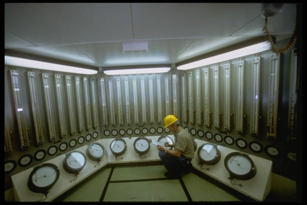 489056 Italian Oil Platform Control Room A4 Photo Print