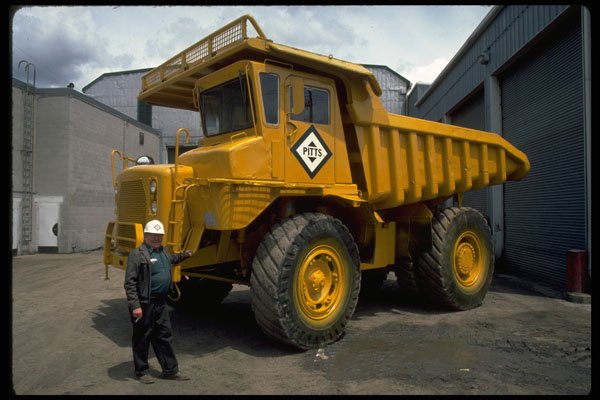 489071 Heavy duty Dump Truck On Pipeline A4 Photo Print