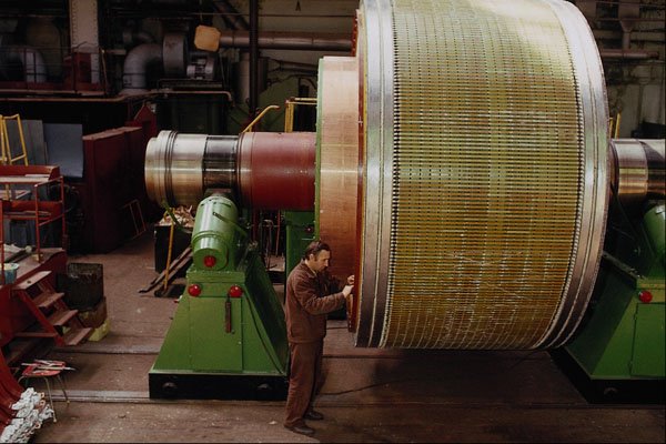 489085 Factory Worker A4 Photo Print