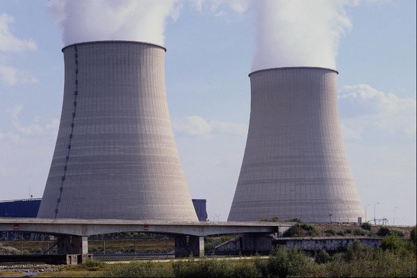 489091 Thermal Reactor, Bord De Loire A4 Photo Print