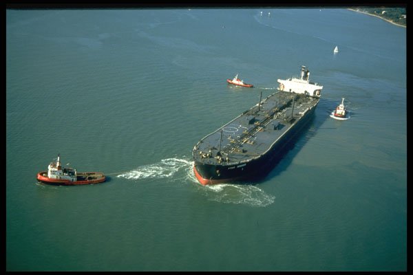491029 Oil Tanker Leaving The BP Hamble Terminal Near Soton A4 Photo Print