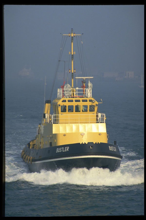 491041 Tug Bustler A4 Photo Print