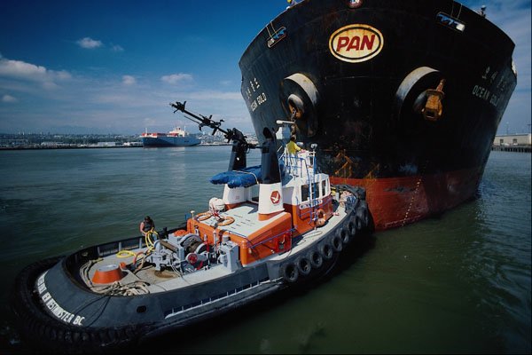 491091 Tugboat A4 Photo Print