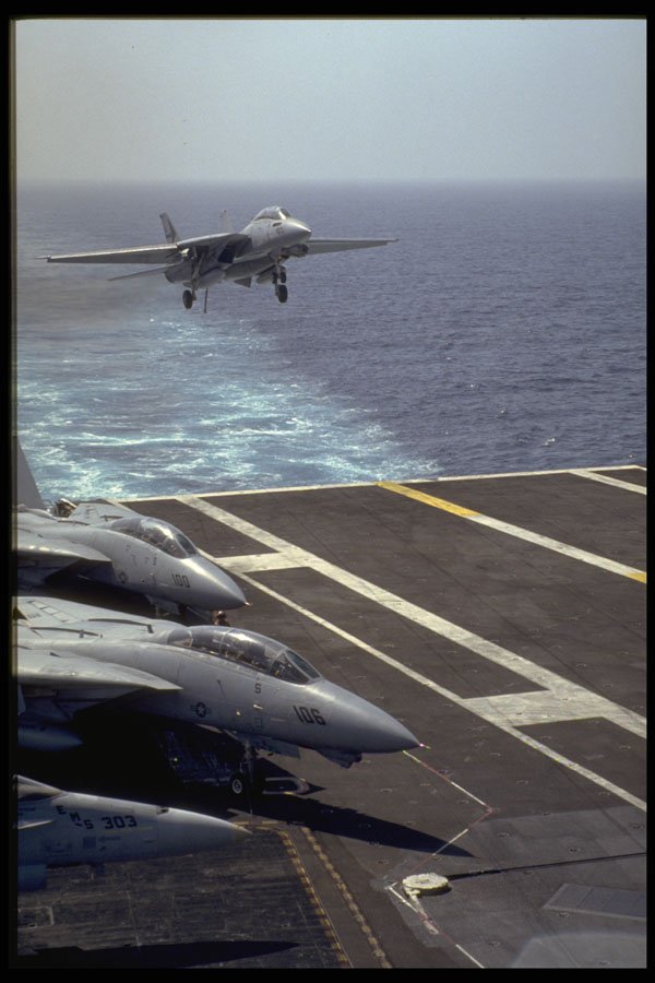 496068 F 14 Tomcat On Final Approach To The Carrier A4 Photo Print