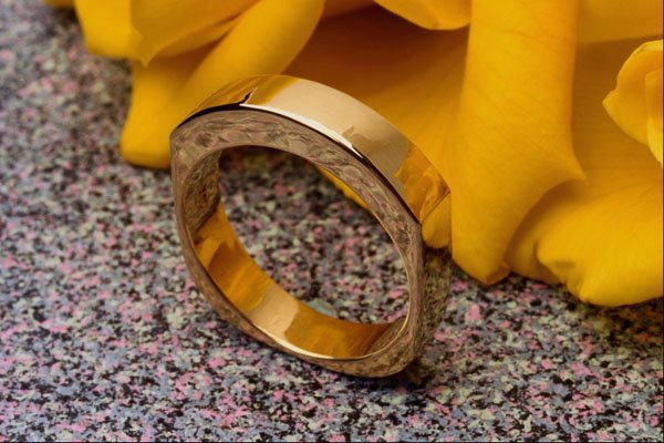 504021 10K Gold Band Ring A4 Photo Print