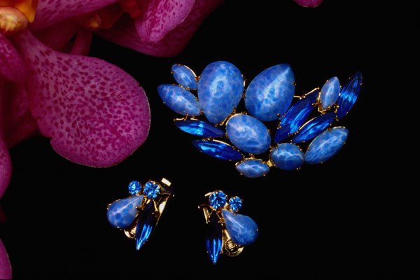 504041 Brooch And Earrings A4 Photo Print