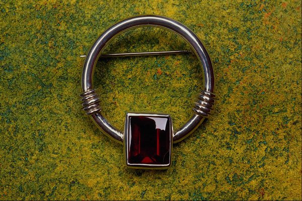 504068 Sterling Silver Brooch With Garnet A4 Photo Print