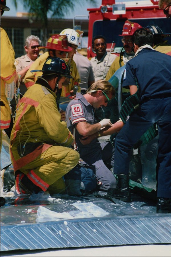 505012 IV Fluids Administered To Plane Crash Victim A4 Photo Print