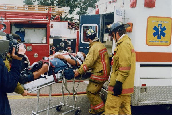 505030 Injured Postal Worker After Traffic Accident Rescue A4 Photo Print