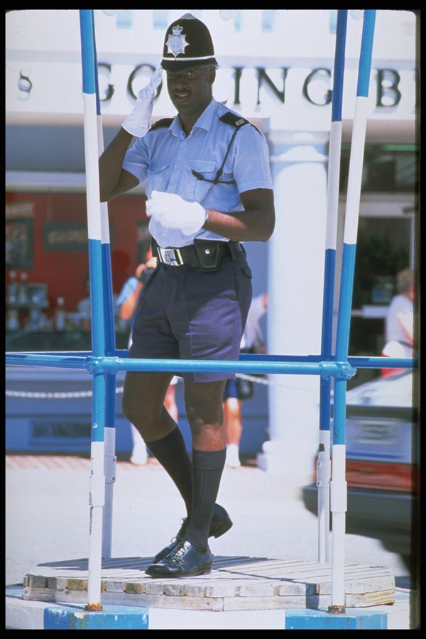 506043 Traffic Officer Provides Greetings, Hamilton, Bermuda A4 Photo Print