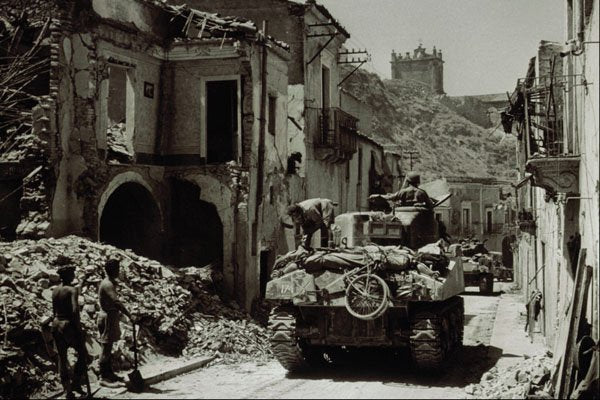 507045 Three Rivers Regiment, Sicily, 1943, J. Smith, DND PA 170290 A4 Photo Print