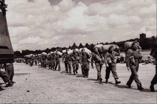 507080 Troops Head Home, Netherlands, 1945, DeGuire, DND PA 168486 A4 Photo Print