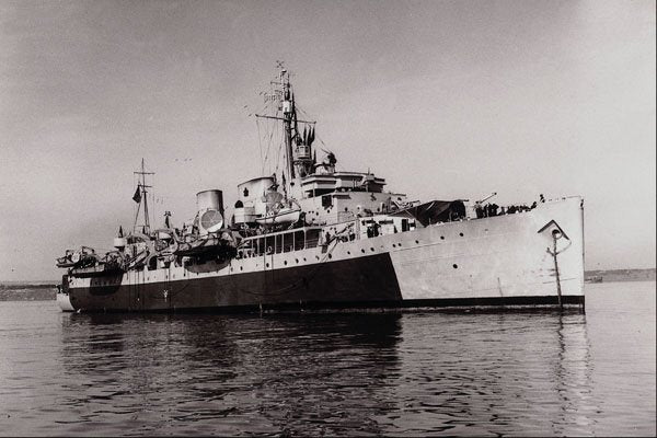 507081 HMCS PRINCE DAVID, Sicily, 1945, Thorndick, DND PA 137157 A4 Photo Print