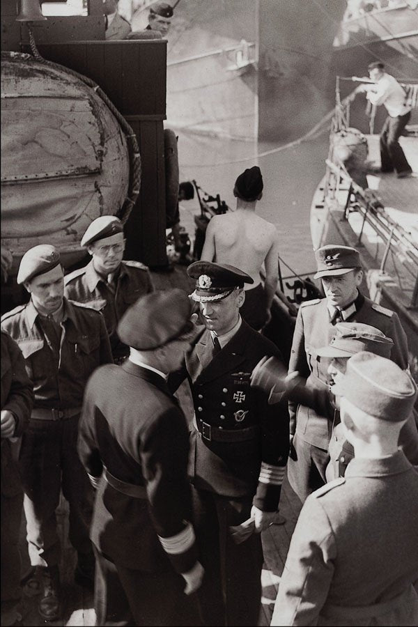 507098 German And Cdn. Officials, Germany, 1945, Grant, DND PA 167738 A4 Photo Print