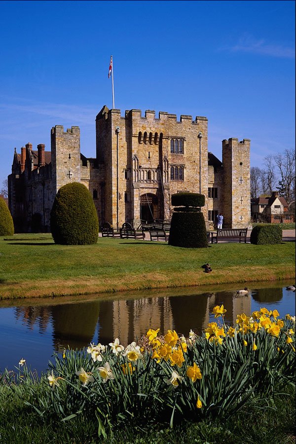 509057 Hever Castle, Kent A4 Photo Print