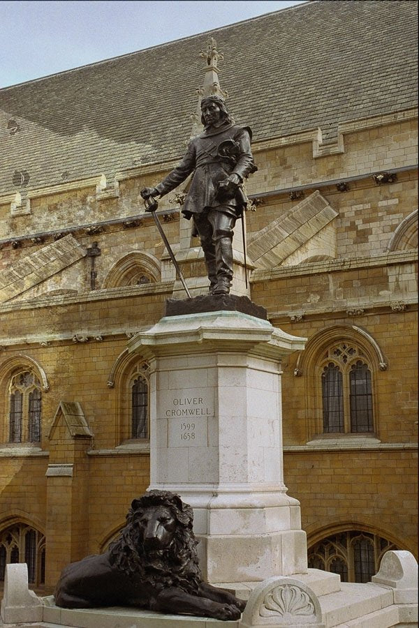 509090 Oliver Cromwell Located In Westminster Hall A4 Photo Print
