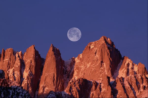 510095 Full Moon, Mount Whitney, California A4 Photo Print