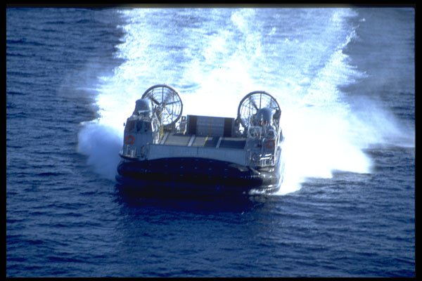 512064 US Navy LCAC (Land Craft, Air Cushion) A4 Photo Print