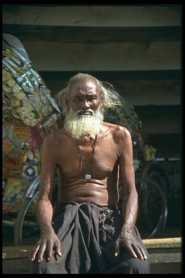 515061 Banana Boatman, Bangladesh A4 Photo Print