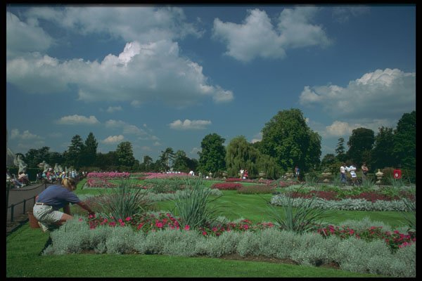 516021 Kew Gardens, London, England A4 Photo Print