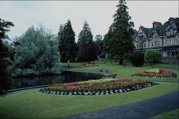 516085 English Country Garden, England A4 Photo Print