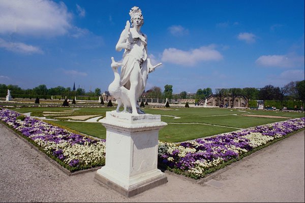 517034 Statue In The Big Garden, Herrenhausen A4 Photo Print