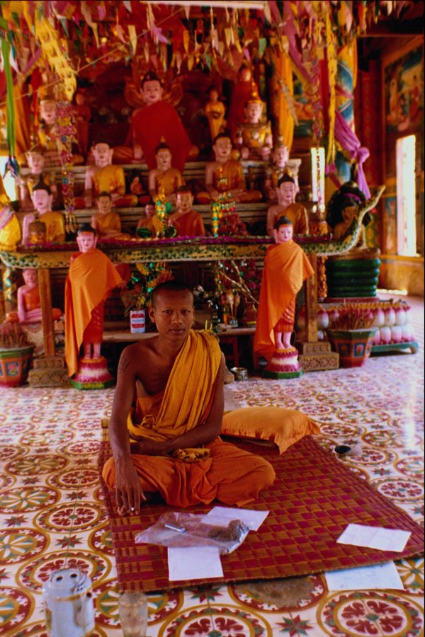 518064 A Buddhist Monk At A Temple In Phnom Bok, Cambodia, 1993 A4 Photo Print