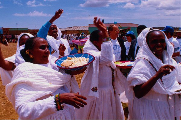 518084 Eritrean Women In Celebration Of UN supervised Referendum A4 Photo Print
