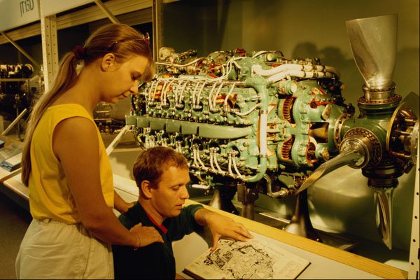 519053 National Aviation Museum, Napier Sabre Engine A4 Photo Print