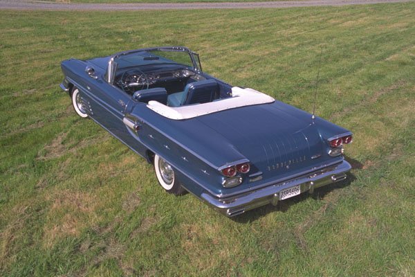 521009 1958 Pontiac Bonneville A4 Photo Print