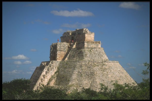 525008 Mayan Pyramid, Uxmal, Yucatan, Mexico A4 Photo Print